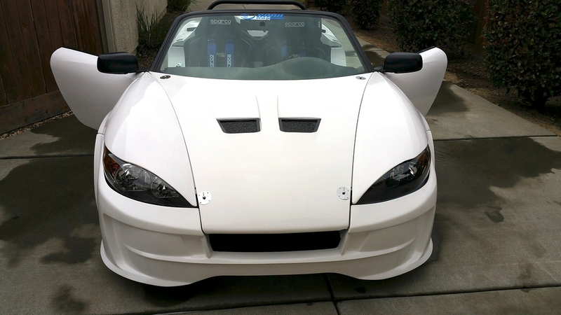 Illustration for article titled For $25,000, You Could Own This 2014 Factory Five Racing 818S